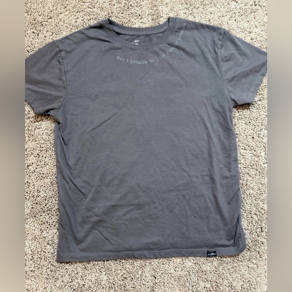 🖤 💛Classic Short Sleeve Tee - Gray